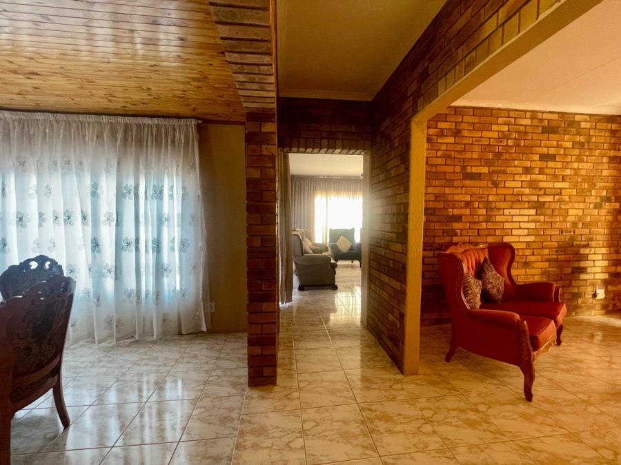 3 Bedroom Property for Sale in Flamwood North West